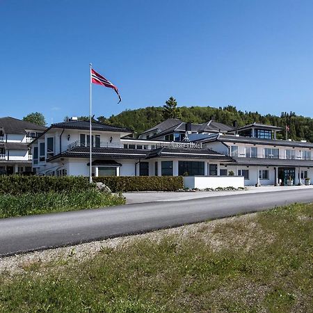 Aursnes Hotell Sykkylven Екстериор снимка