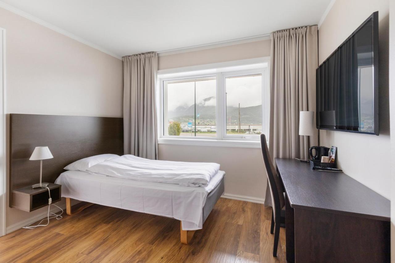Aursnes Hotell Sykkylven Екстериор снимка